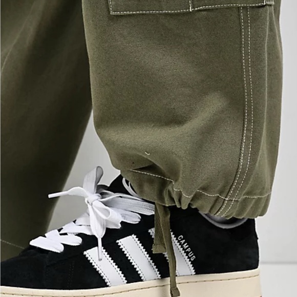 Zumiez Khaki Cargo Pants for Men - Picture 4 of 6